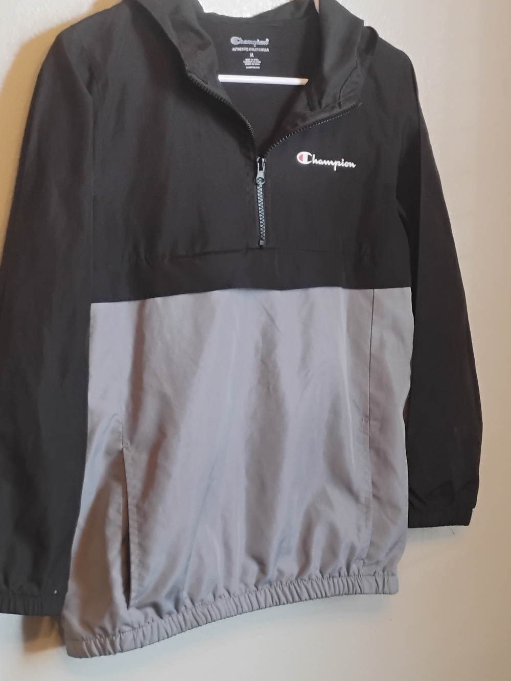 Champion Youth Medium Colorblock Hooded Windbreaker